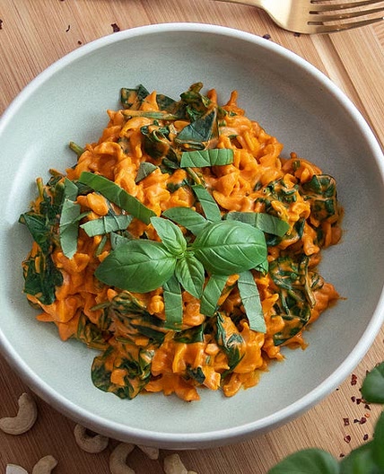 CREAMY CAPSICUM PASTA