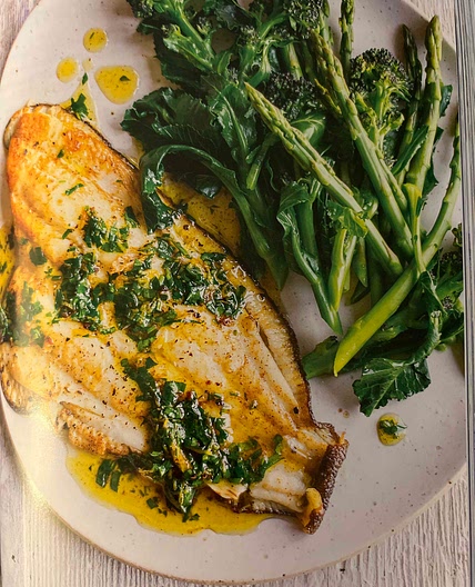 Pan fried fish with lemon and parsley
