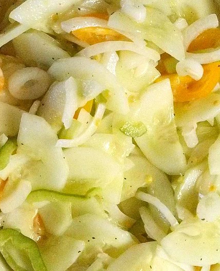 Grandmother's Sour Cream Cucumber Salad