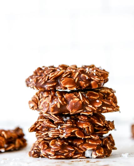 Healthy No Bake Oatmeal Cookies