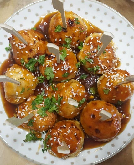 Sriracha Chicken Meatballs
