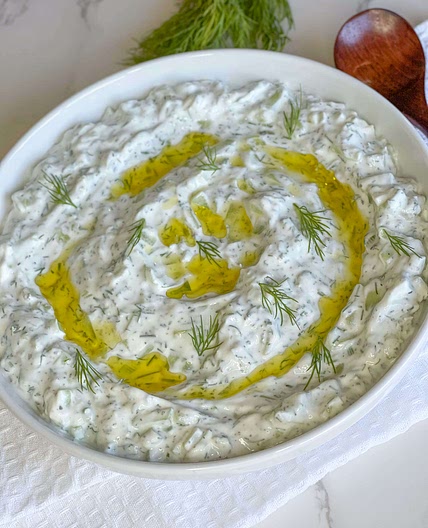 Cucumber yogurt salad 