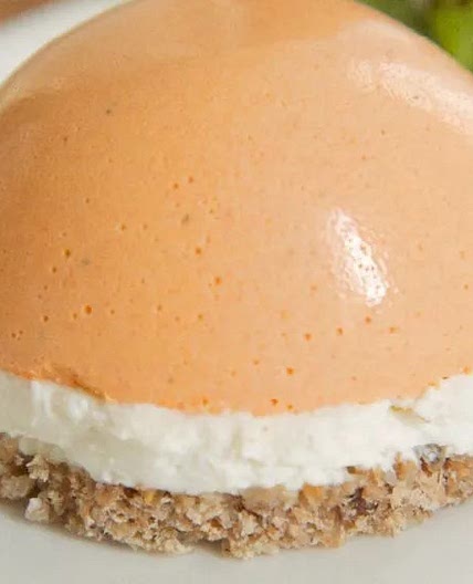 Dômes à la mousse de poivrons et chèvre frais