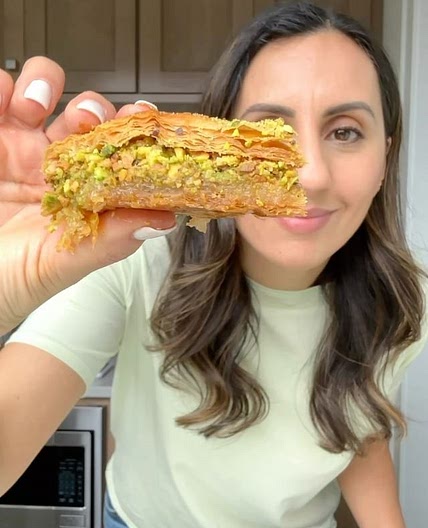 Making homemade baklava is easier than you think! You just need phyllo sheets, ghee, pistachios and sugar and the Lebanese touch is adding orange blossom simple syrup on top after it bakes. The sizzling sound is so satisfying! 🙌 INGREIDENTS ¾ cup ghee, me