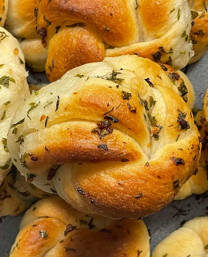 Garlic Knots (Homemade) 