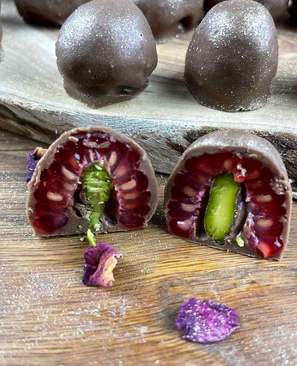 Pistachio Stuffed Raspberry 