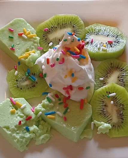 CREAMY JELLO