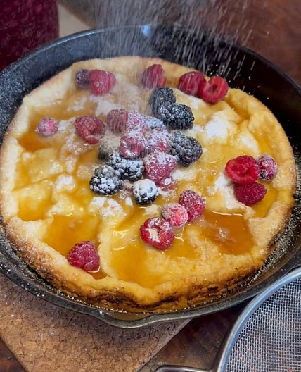 Let your heart be light. I love cooking for my family during the holidays. I think Dutch babies might be served every Christmas morning from now on. The vegetable/cheese one was even better. 🎥: Asst. 👩🏻‍🍳: heading into *update* THE RECIPE: (3-4 serving