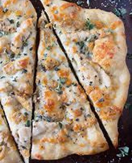 Garlic Chicken Pizza