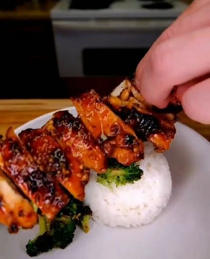 Honey Garlic Chicken! 🔥