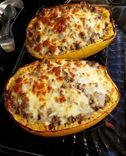 Keto Spaghetti Squash Lasagna -