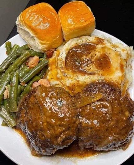 HAMBURGER STEAK WITH ONIONS AND GRAVY