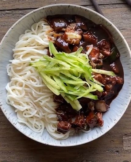 Korean Jjangmyeon - Black Bean Noodle 