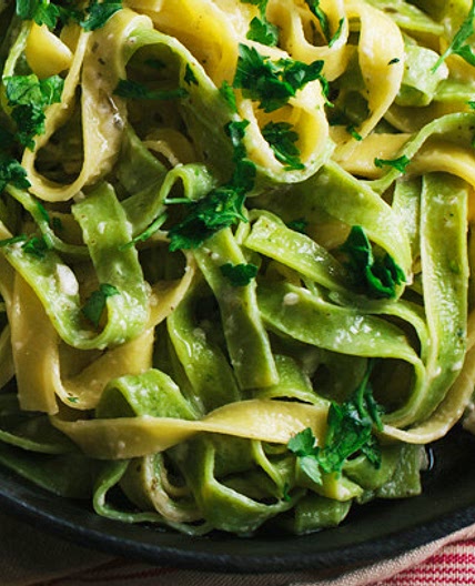 Spinach Fettuccine With Chicken and Sautéed Greens
