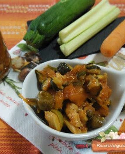 Caponata con zucchine fritte