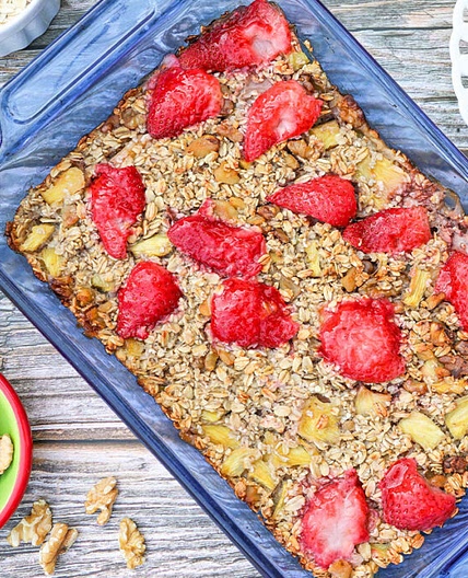 Berry Oatmeal Bake