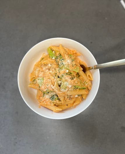 Crockpot Creamy Chicken Pasta