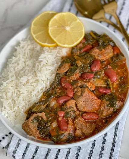 Spinach stew with beef and red kidney beans