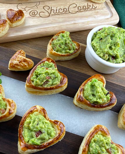 Guac Heart Puffs 