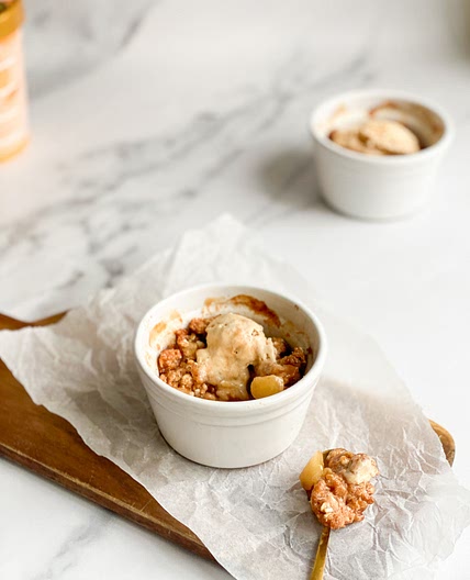 100 Calorie Apple Crumble for One