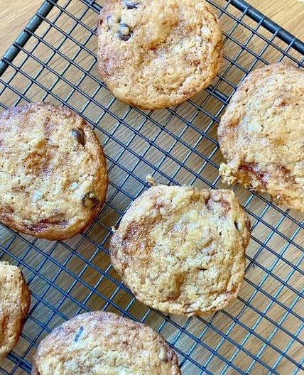 Brown butter honeycomb cookies