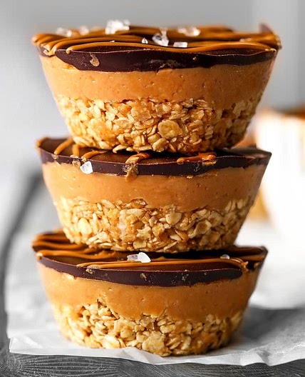 peanut butter chocolate oat cups