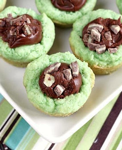 MINT COOKIE FUDGE CUPS