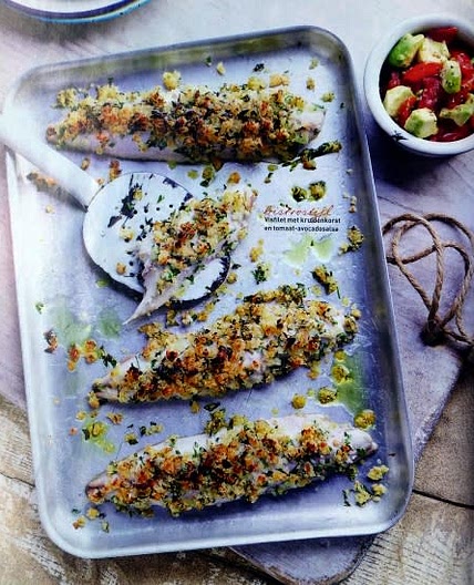 Visfilet met kruidenkorst en tomaat-avocadosalsa