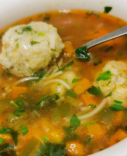 Vegetarian soup with rice balls