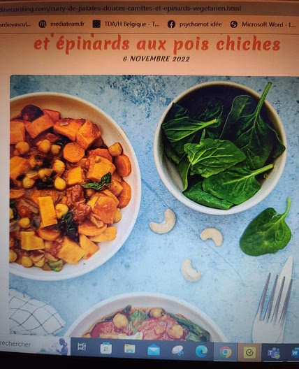 Curry de patate douce carotte et épinards aux pois chiches