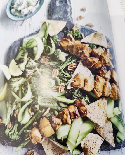 Tandoori chicken with grilled vegetable salad - CSIRO Low Carb