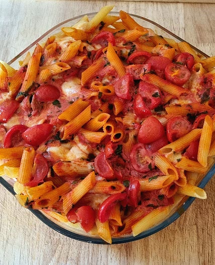 Vegetarischer Nudelauflauf mit Tomate-Mozzarella