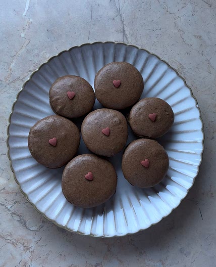 Valentine’s Day macarons ❤️