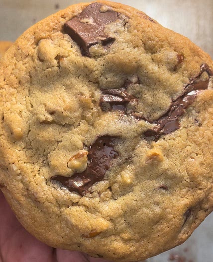 The Best Bakery Level Chocolate Chip Cookie 