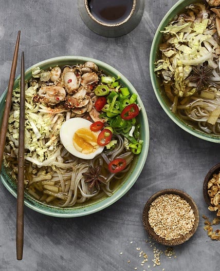 Ramen med chilichampinjoner och ägg