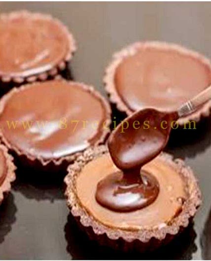 Simple and Delicious Chocolate Salted Caramel Tarts