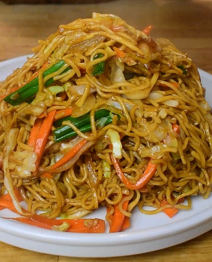 EASY 15-MINUTE LO MEIN RECIPE