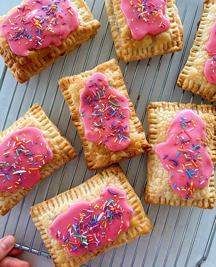 Easy Cinnamon Pop Tarts