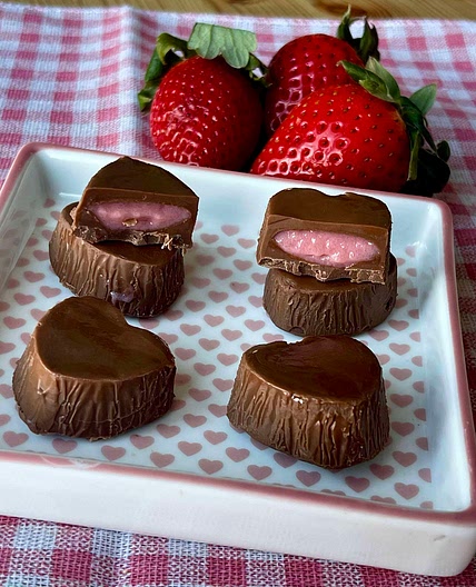 Chocolate Strawberry Creams 