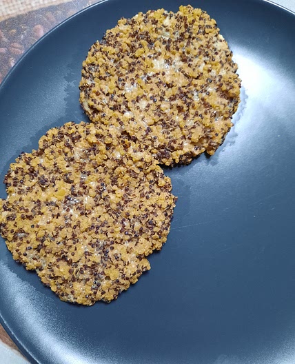 Burgers di quinoa e fagioli borlotti