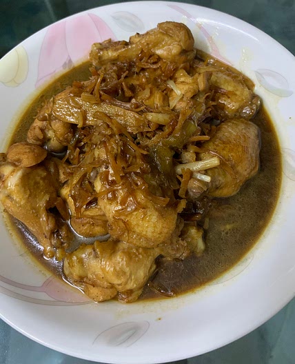 Braised Chicken Wings with Scallops 