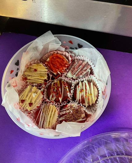 Choclate covered Oreos Valentine’s Day