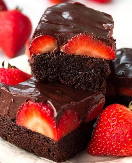 Chocolate Covered Strawberry Brownies Recipe