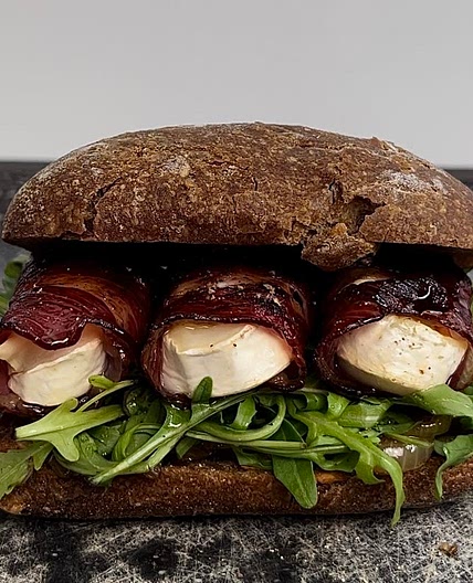 Sweet and salty goat cheese sandwich