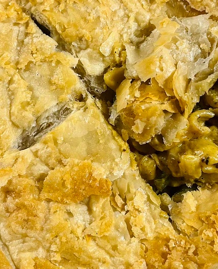 Mac and Cheese Pot Pie 