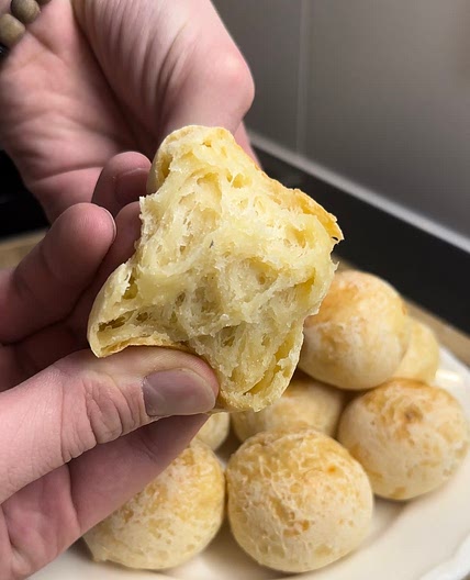 Pão de Queijo - Brazilian Cheese Bread
