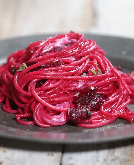 Pink beetroot spaghetti 