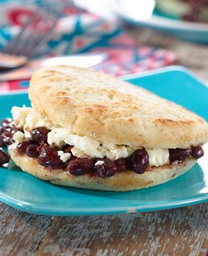 Arepa de Dominó - Venezuelan Corncake filled with Black Beans