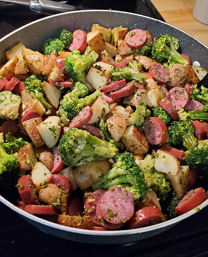 Garlic Potatoes and Sausage