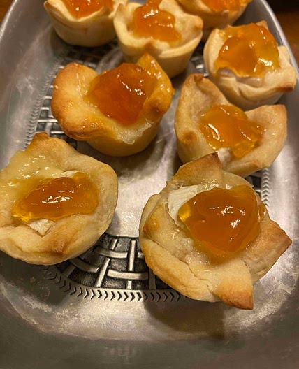 3-Ingredient Apricot Brie Bites